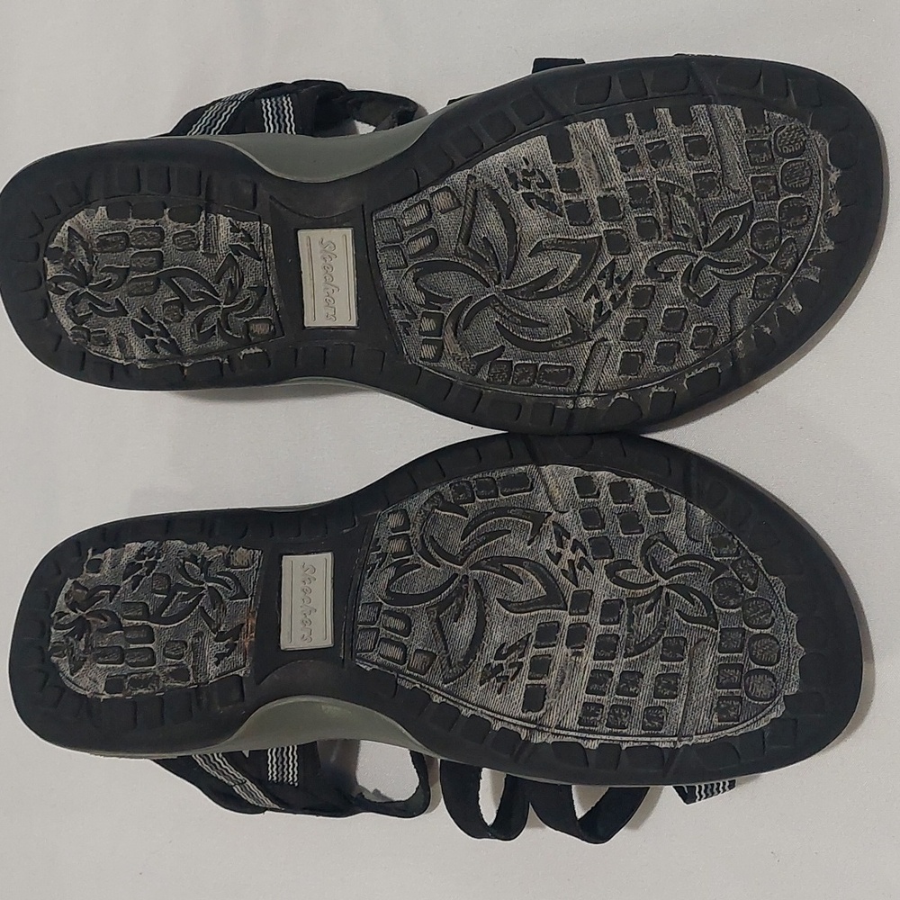 Skechers Women's Black Sandals. Size 7 Good Condition - Picture 4 of 7